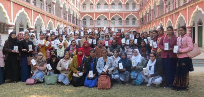 Smart Phone Distrubution – Hashmi Girls Degree College & Hashmi College Of LAW
